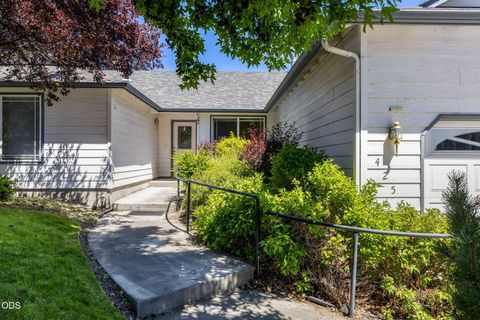 Tiny photo for 4255 SW Ben Hogan Drive, Redmond, OR 97756 (MLS # 220224830)