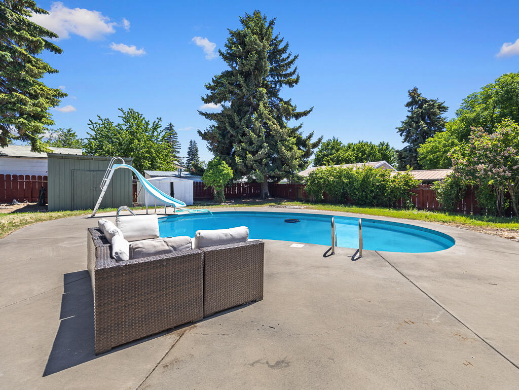 6216 Sage Way