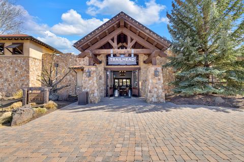 Tiny photo for 65885 Pronghorn Estates Drive, Bend, OR 97701 (MLS # 220214298)