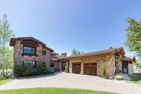 Photo of 65885 Pronghorn Estates Drive, Bend, OR 97701 (MLS # 220214298)