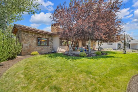 Tiny photo for 65885 Pronghorn Estates Drive, Bend, OR 97701 (MLS # 220214298)