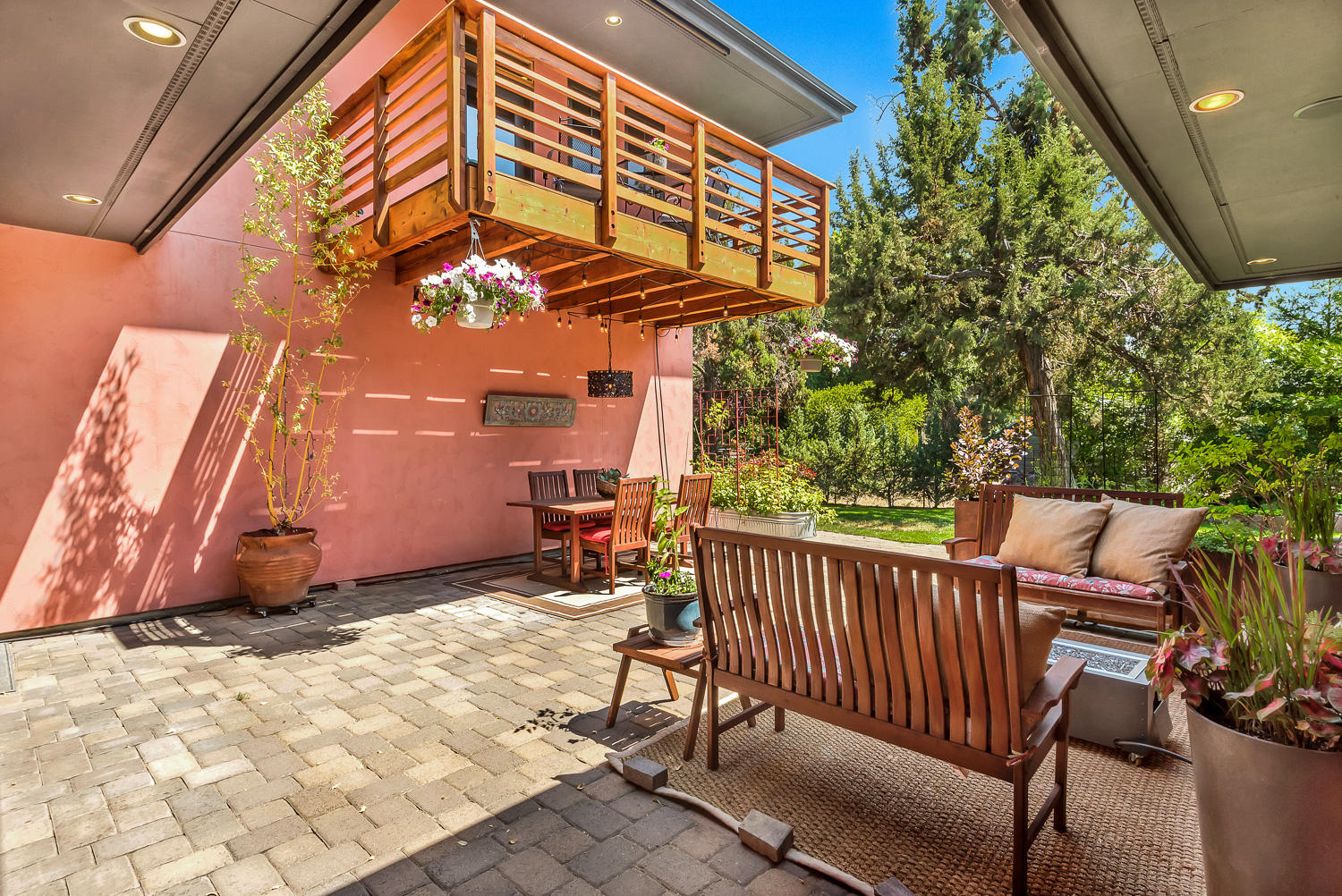 Gemstone Estate - Residential