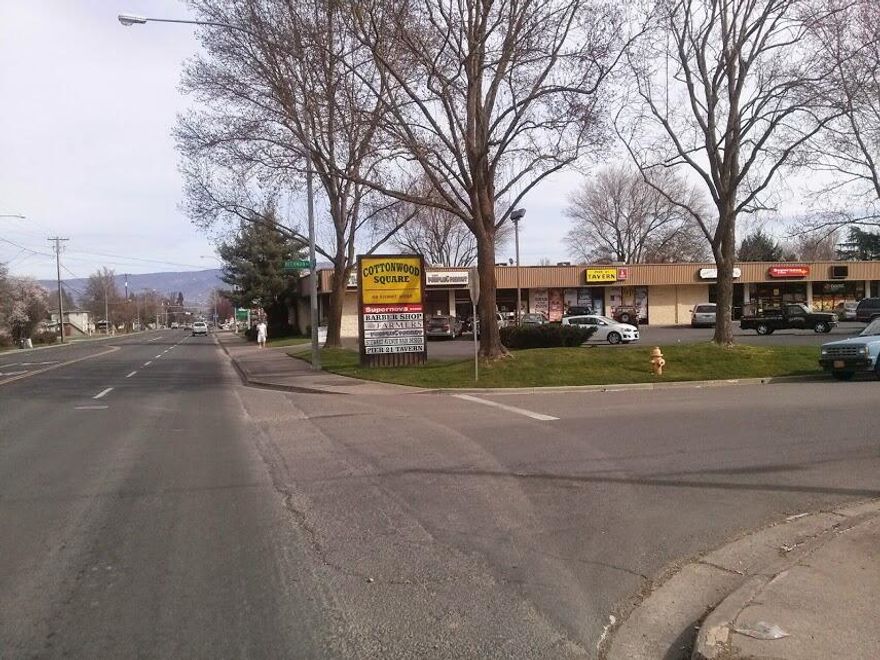 Suite #7 Cottonwood Square. This 960 square foot space is available now!!! This suite is an ideal location for retail business or office location in a neighborhood strip mall on one of Medford's highest traffic arterial streets. Stewart Ave. carries approx. 18,000 vehicles per day. Street signage, off street parking and more. This is a NNN lease.