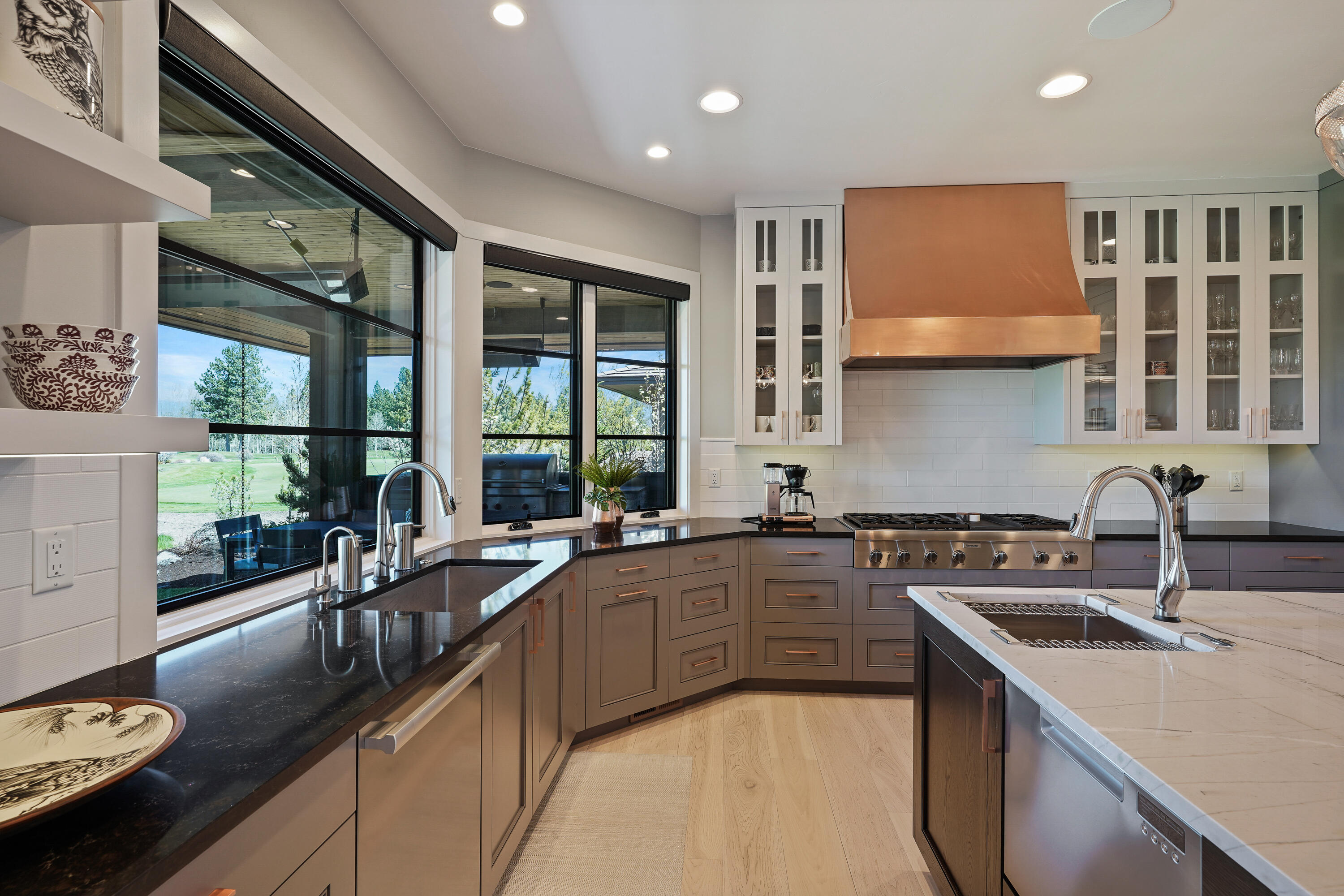 Broken Top - Residential