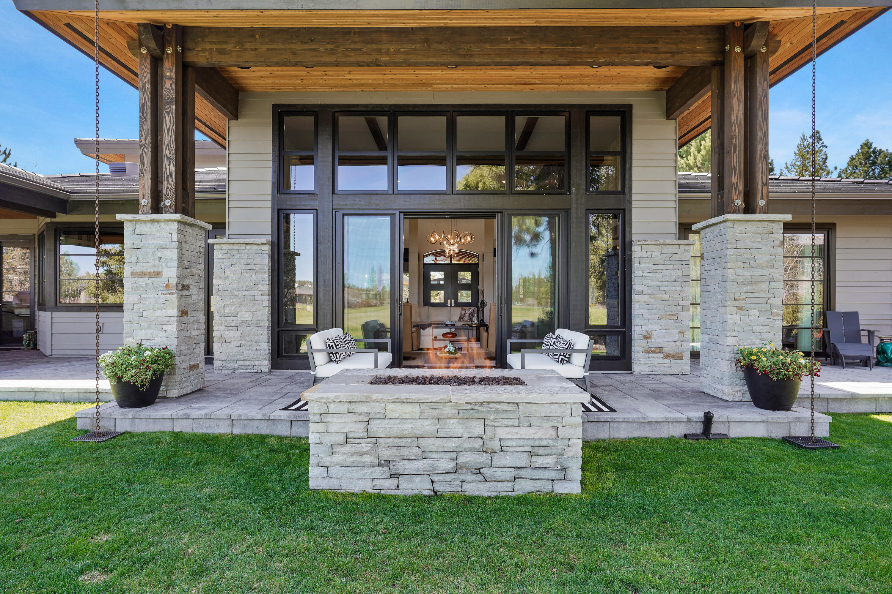 Broken Top - Residential