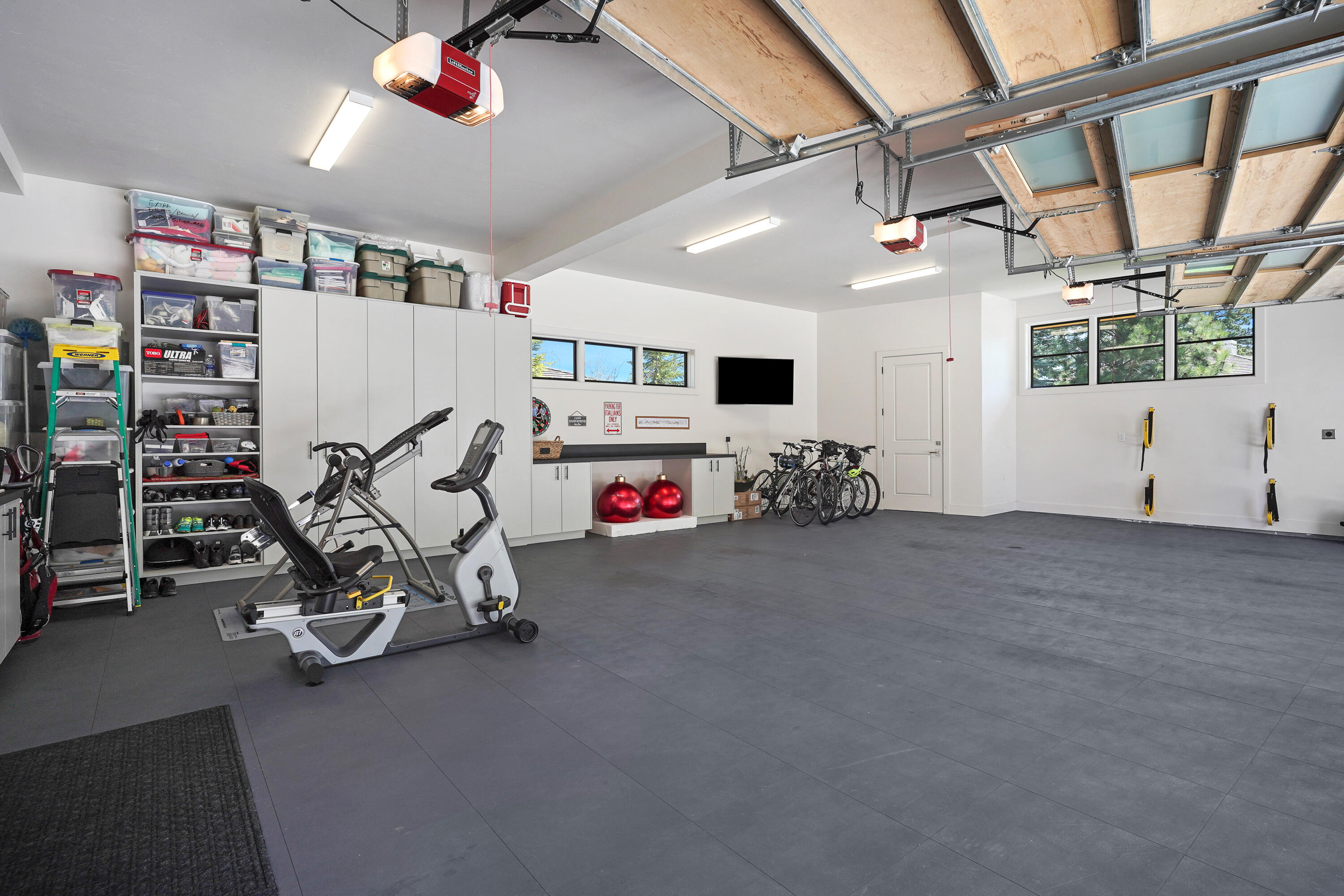 Broken Top - Residential