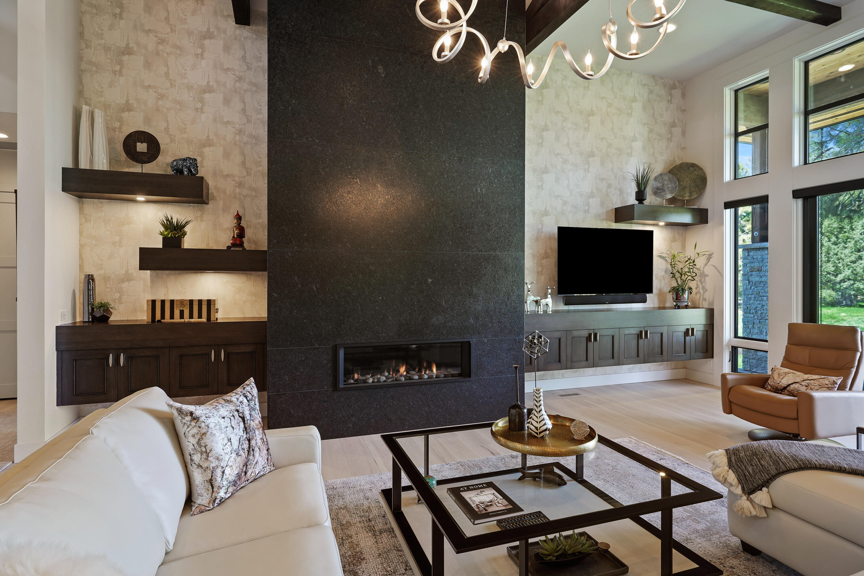 Broken Top - Residential