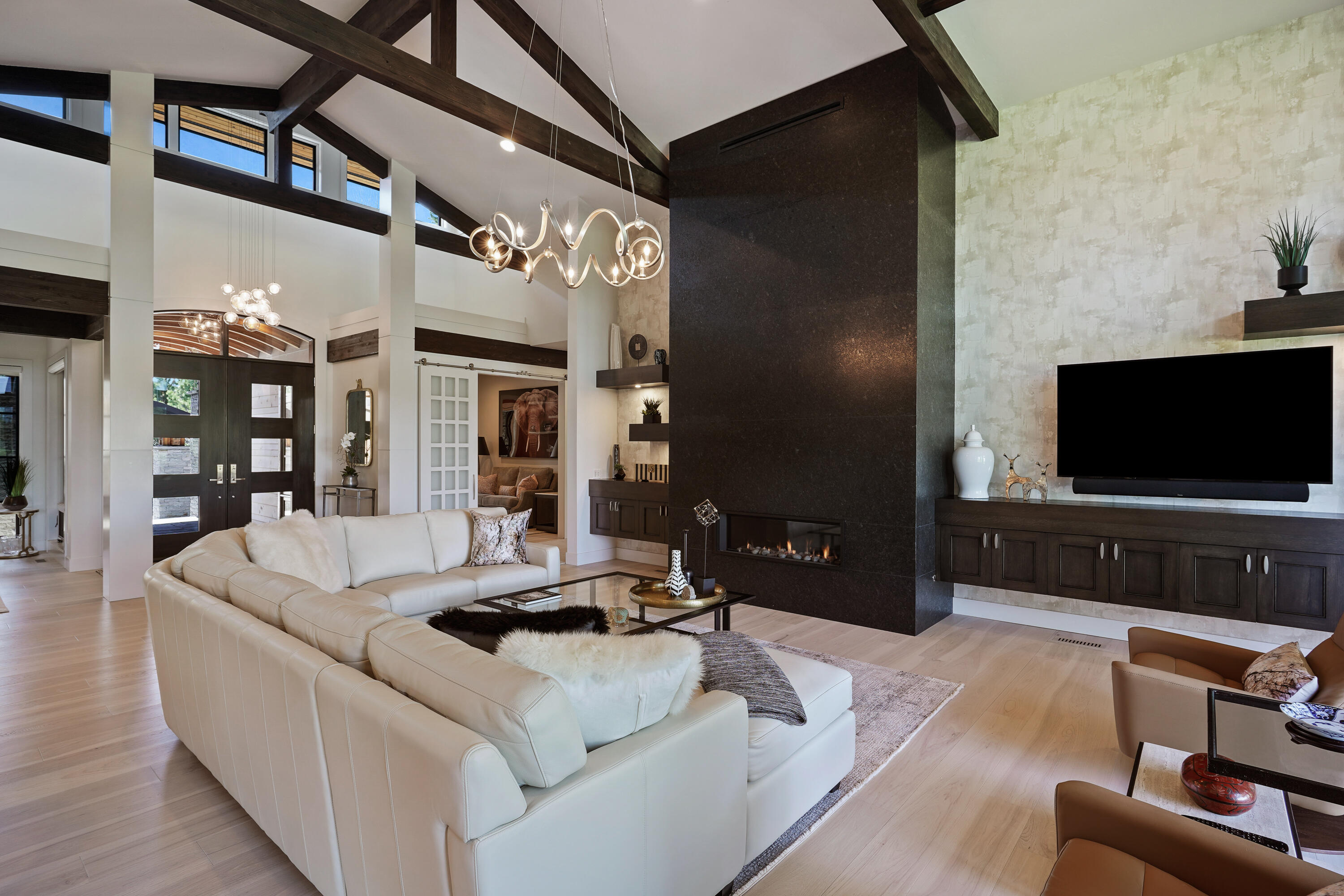 Broken Top - Residential