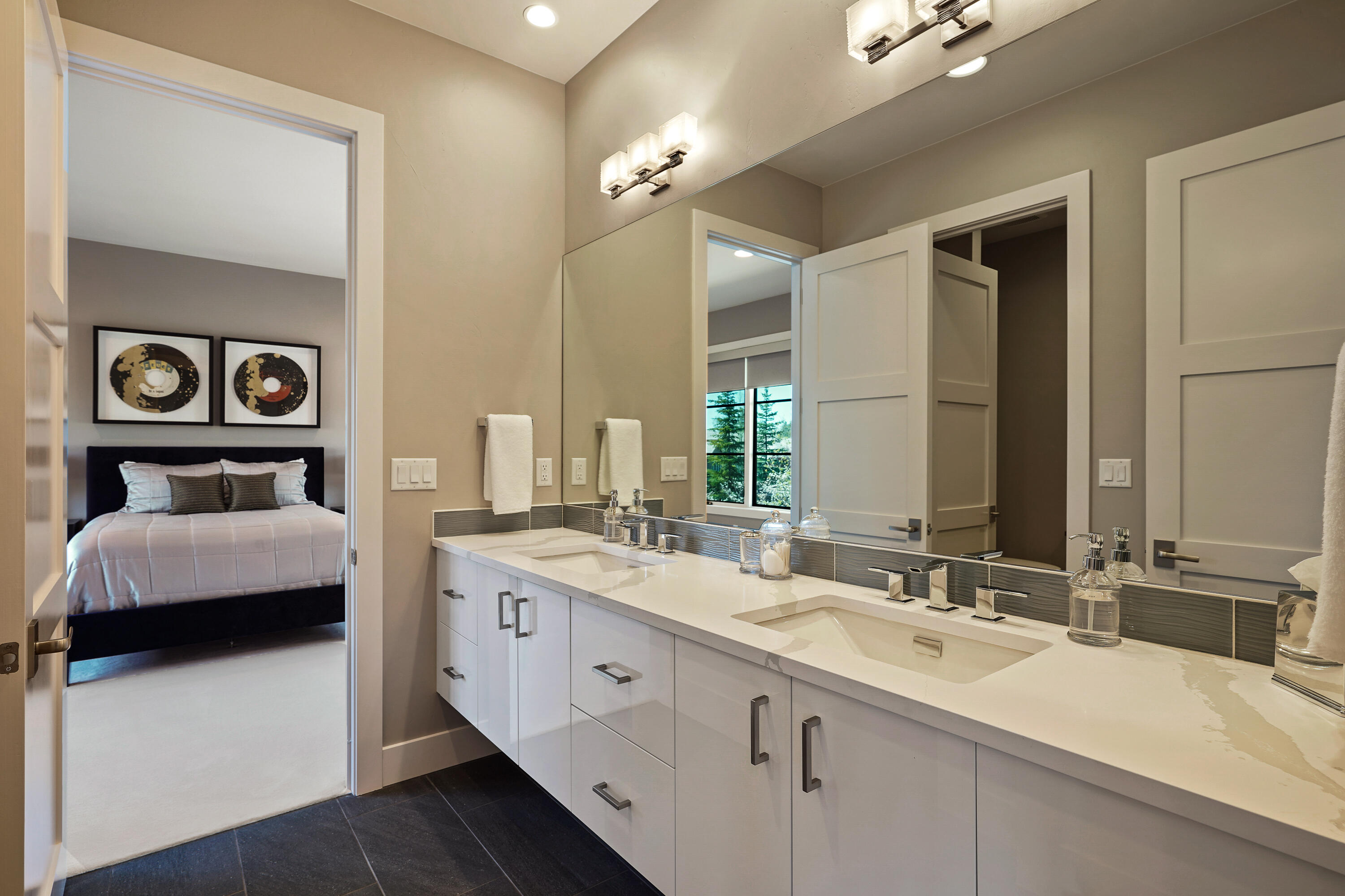 Broken Top - Residential