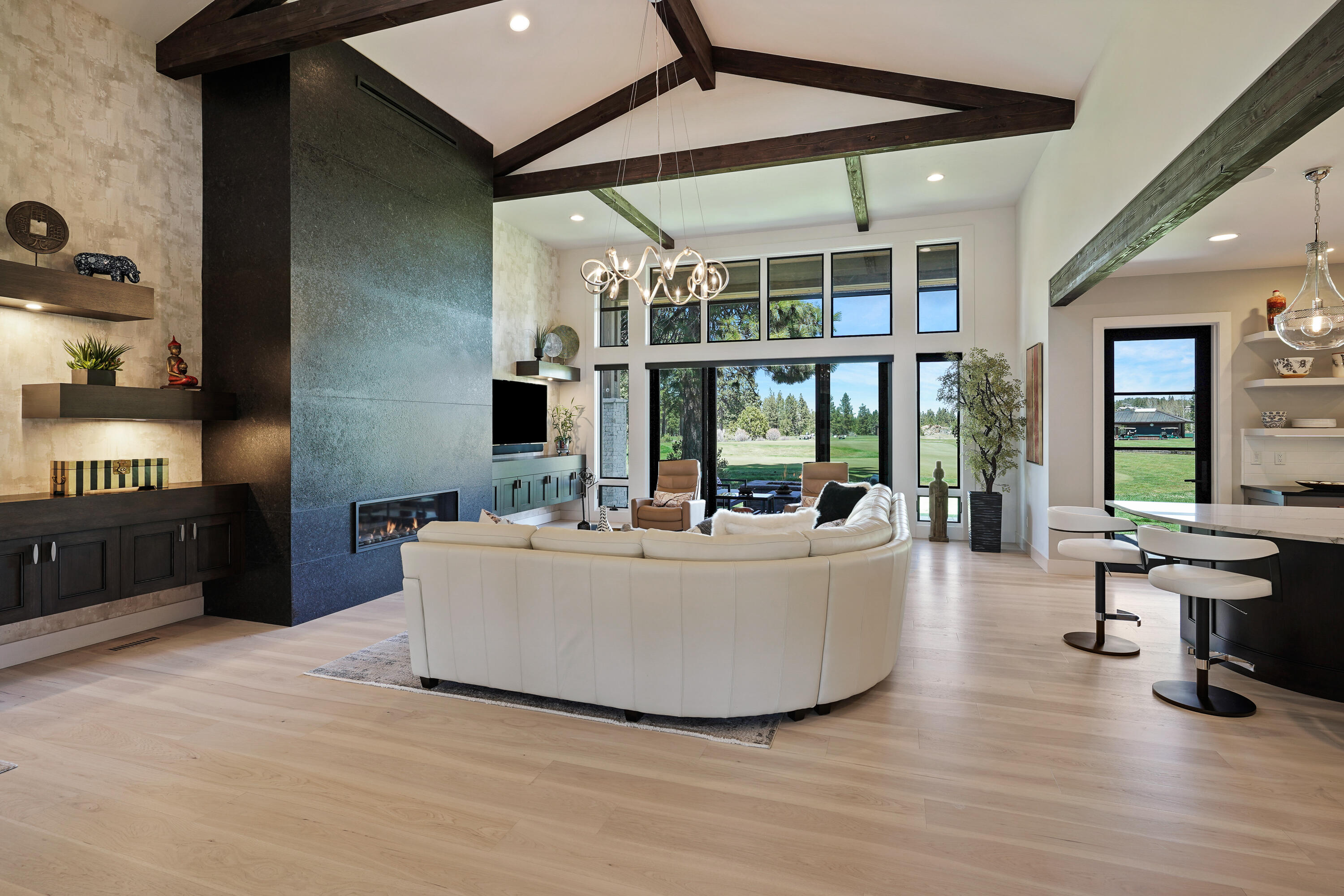 Broken Top - Residential