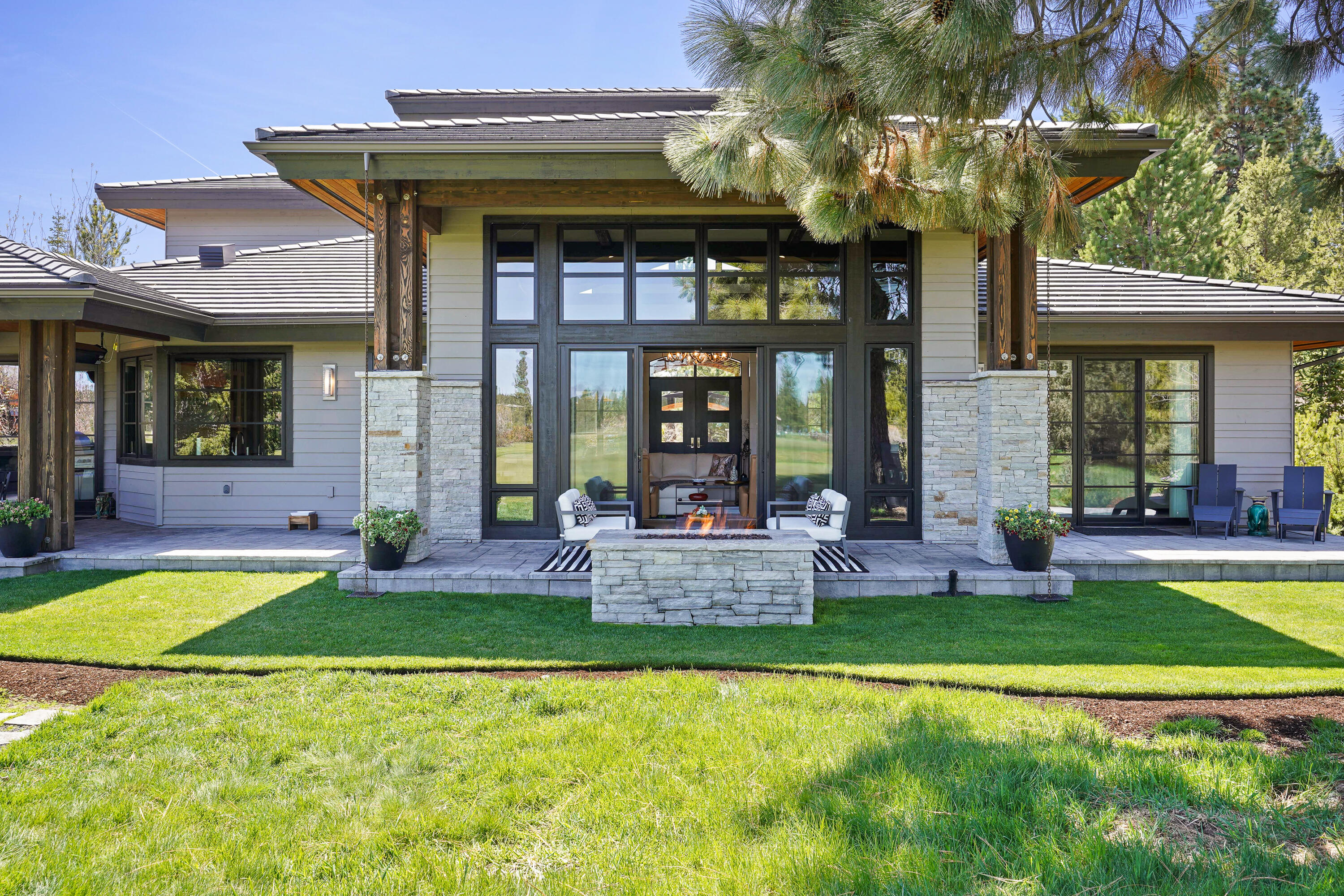 Broken Top - Residential