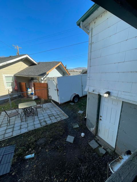 Tiny photo for 905 Prospect Street, Klamath Falls, OR 97601 (MLS # 220212193)