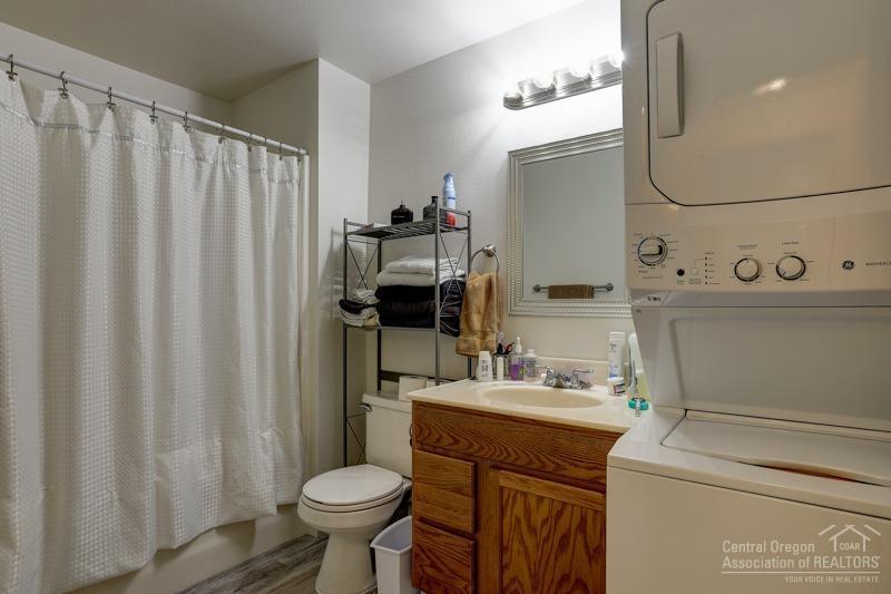 Knoll Heights - Residential Income