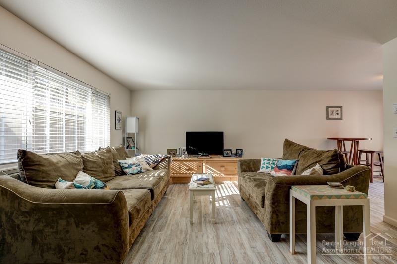 Knoll Heights - Residential Income