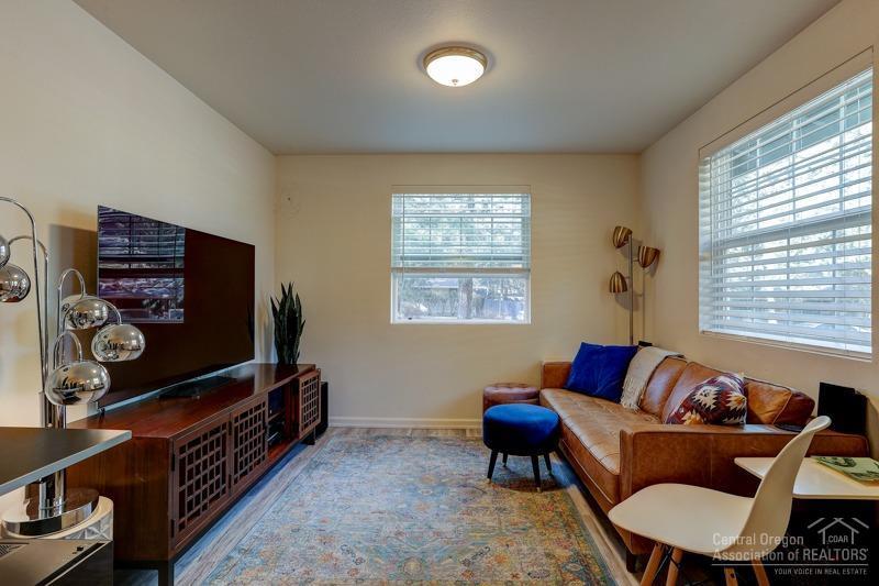 Knoll Heights - Residential Income