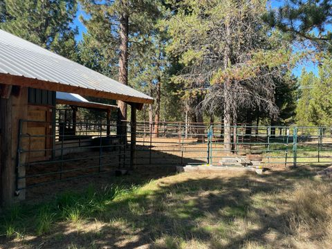 Tiny photo for 147522 Mabel Drive, La Pine, OR 97739 (MLS # 220207206)