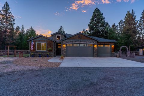 Tiny photo for 147522 Mabel Drive, La Pine, OR 97739 (MLS # 220207206)