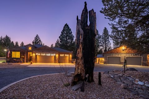 Tiny photo for 147522 Mabel Drive, La Pine, OR 97739 (MLS # 220207206)