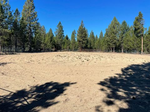 Tiny photo for 147522 Mabel Drive, La Pine, OR 97739 (MLS # 220207206)