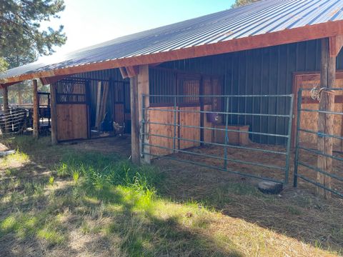 Tiny photo for 147522 Mabel Drive, La Pine, OR 97739 (MLS # 220207206)