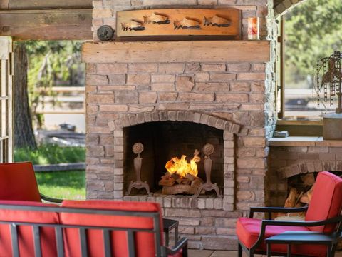 Tiny photo for 147522 Mabel Drive, La Pine, OR 97739 (MLS # 220207206)