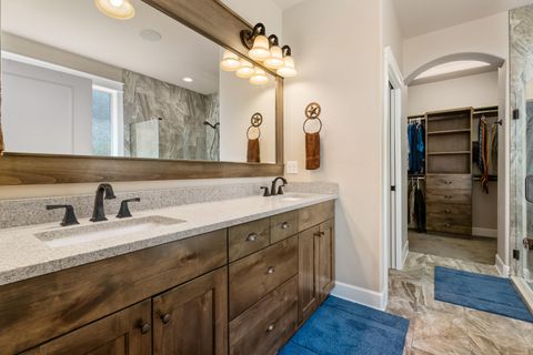 Tiny photo for 147522 Mabel Drive, La Pine, OR 97739 (MLS # 220207206)