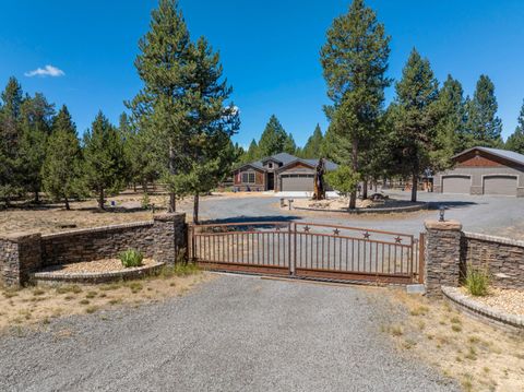 Photo of 147522 Mabel Drive, La Pine, OR 97739 (MLS # 220207206)