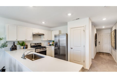 Tiny photo for 16628 Memorial Lane LN, La Pine, OR 97739 (MLS # 220227744)