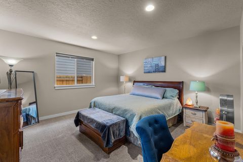 Tiny photo for 3754 SW Metolius Avenue, Redmond, OR 97756 (MLS # 220219612)