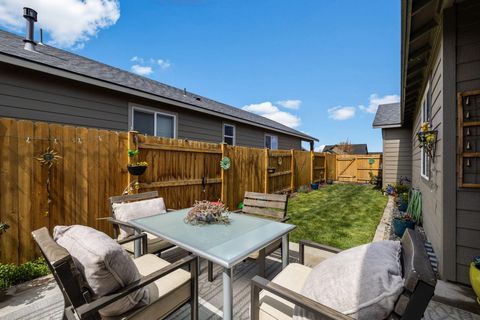 Tiny photo for 3754 SW Metolius Avenue, Redmond, OR 97756 (MLS # 220219612)