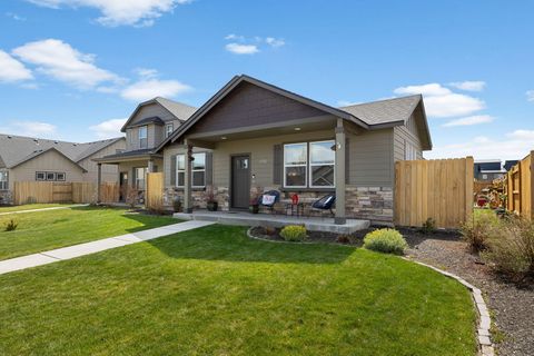 Tiny photo for 3754 SW Metolius Avenue, Redmond, OR 97756 (MLS # 220219612)