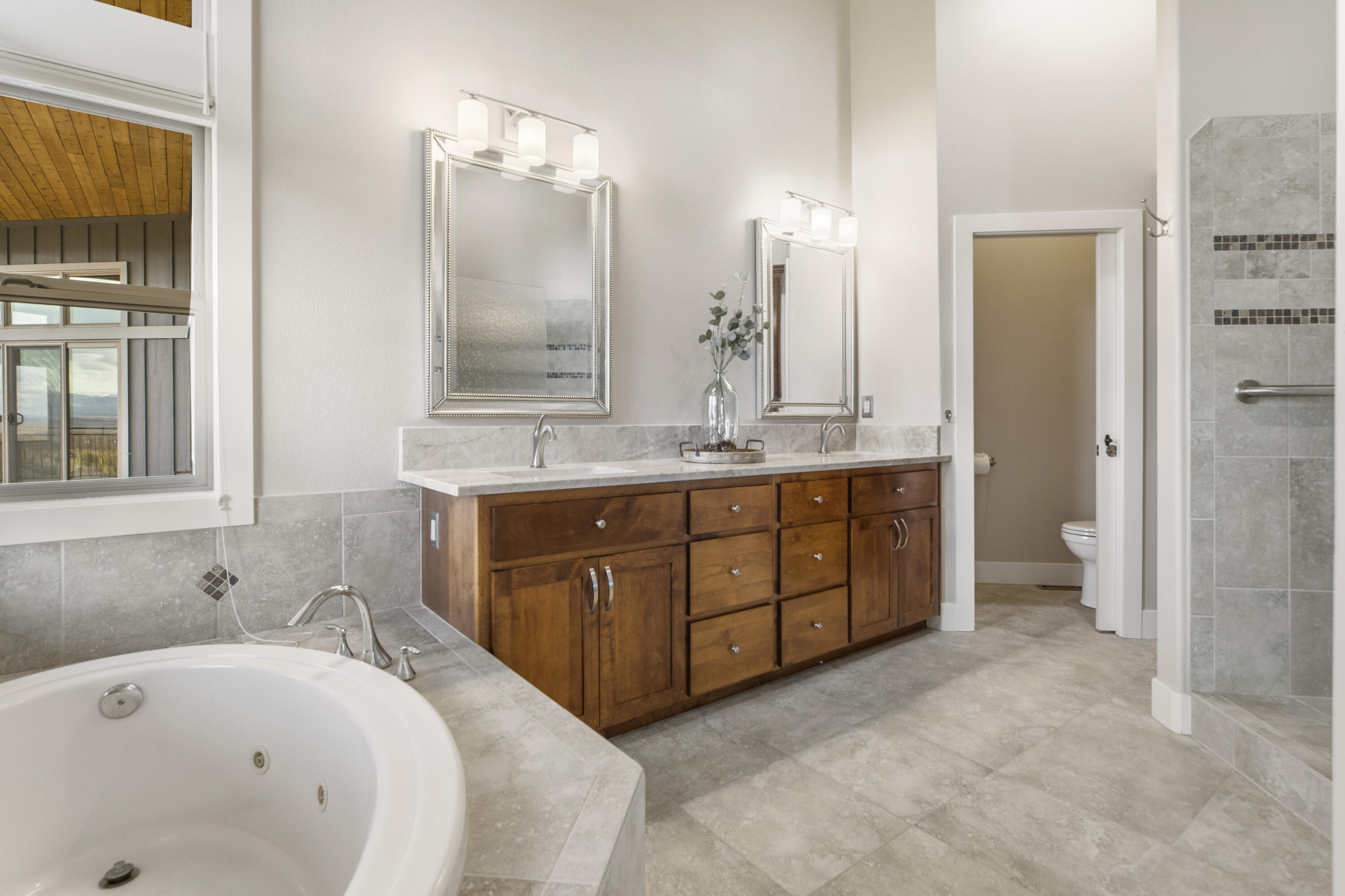 Eagle Crest - Residential