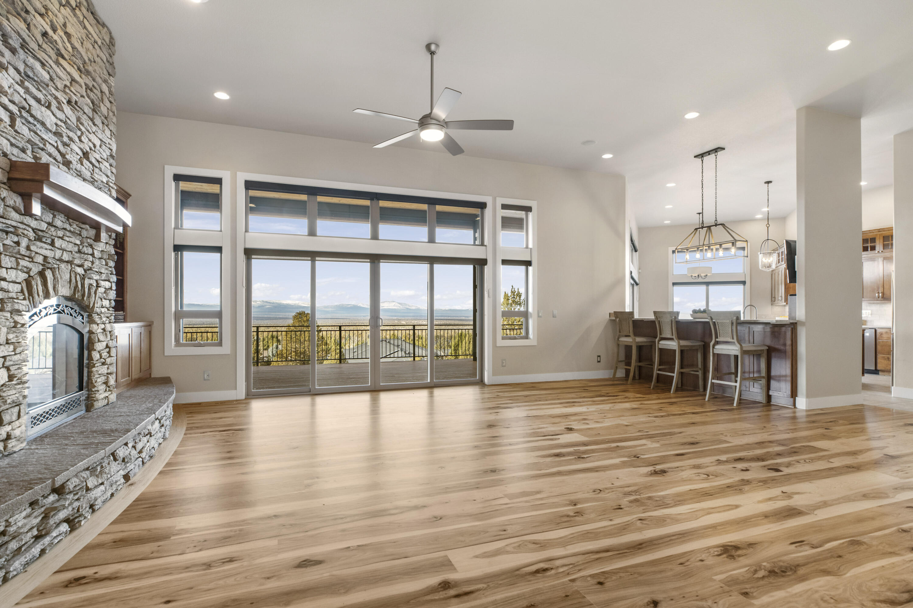 Eagle Crest - Residential