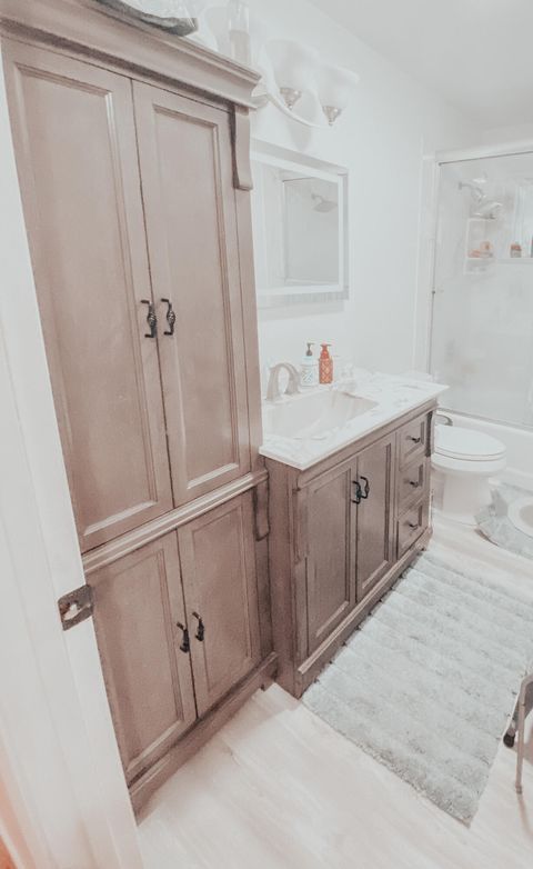 Tiny photo for 7994 E Evans Creek Road, Rogue River, OR 97537 (MLS # 220212965)