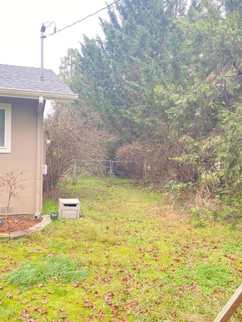 Tiny photo for 7994 E Evans Creek Road, Rogue River, OR 97537 (MLS # 220212965)