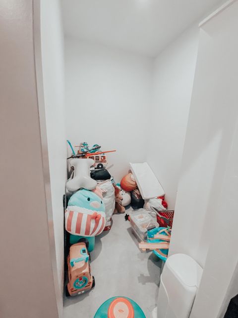 Tiny photo for 7994 E Evans Creek Road, Rogue River, OR 97537 (MLS # 220212965)