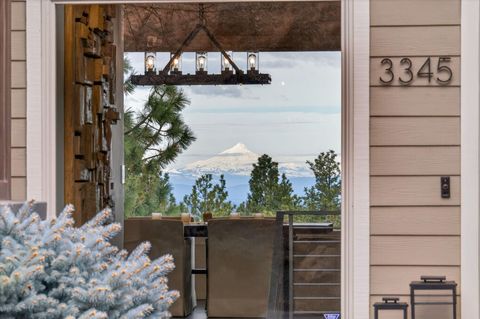 3345 NW Panorama Drive Bend OR 97703