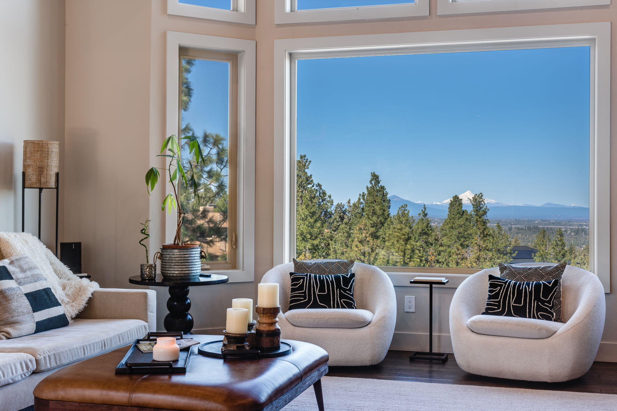 3345 NW Panorama Drive