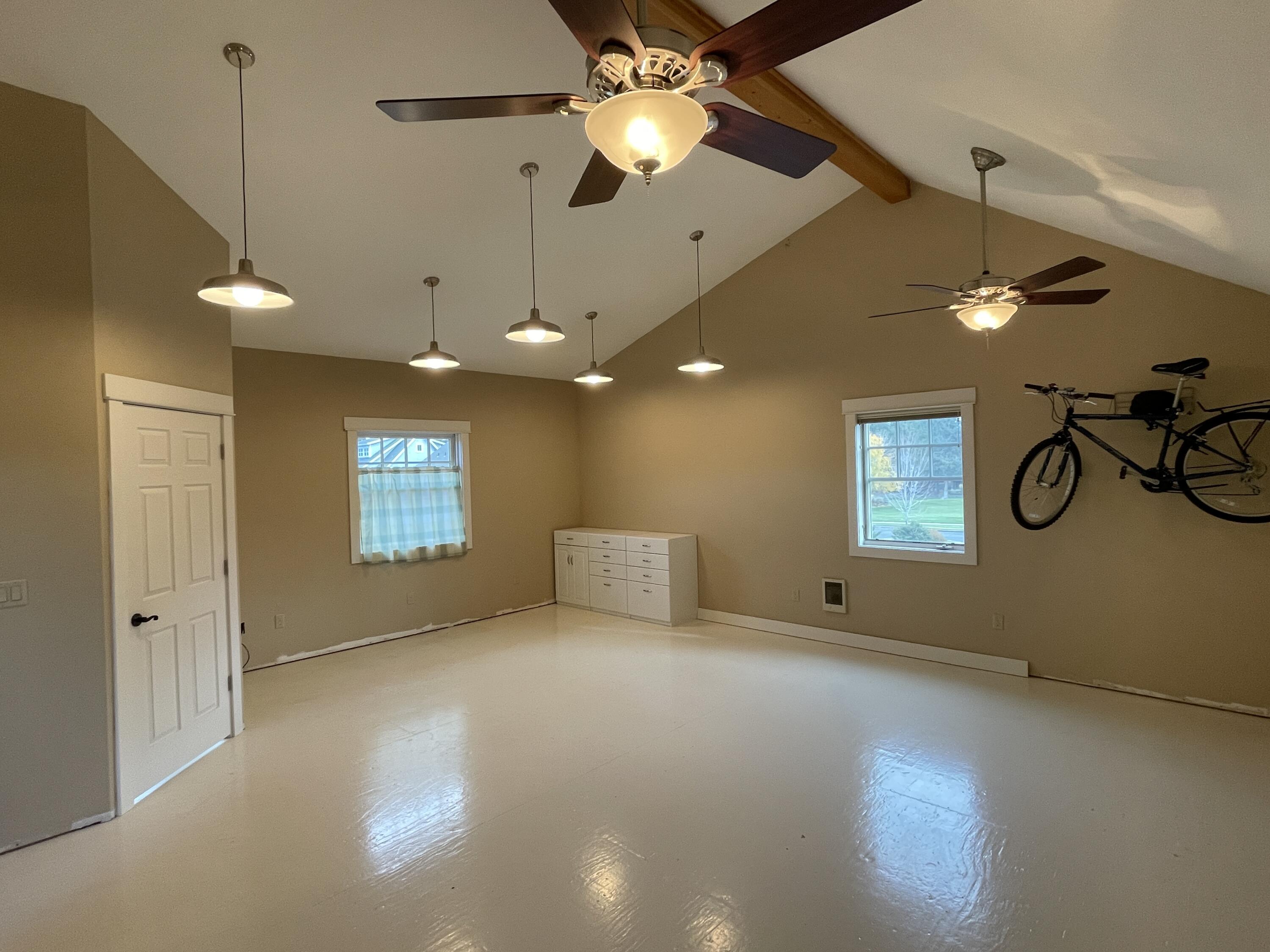 Pine Meadow Vill - Residential