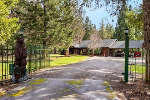 122 Carlos Avenue Rogue River OR 97537
