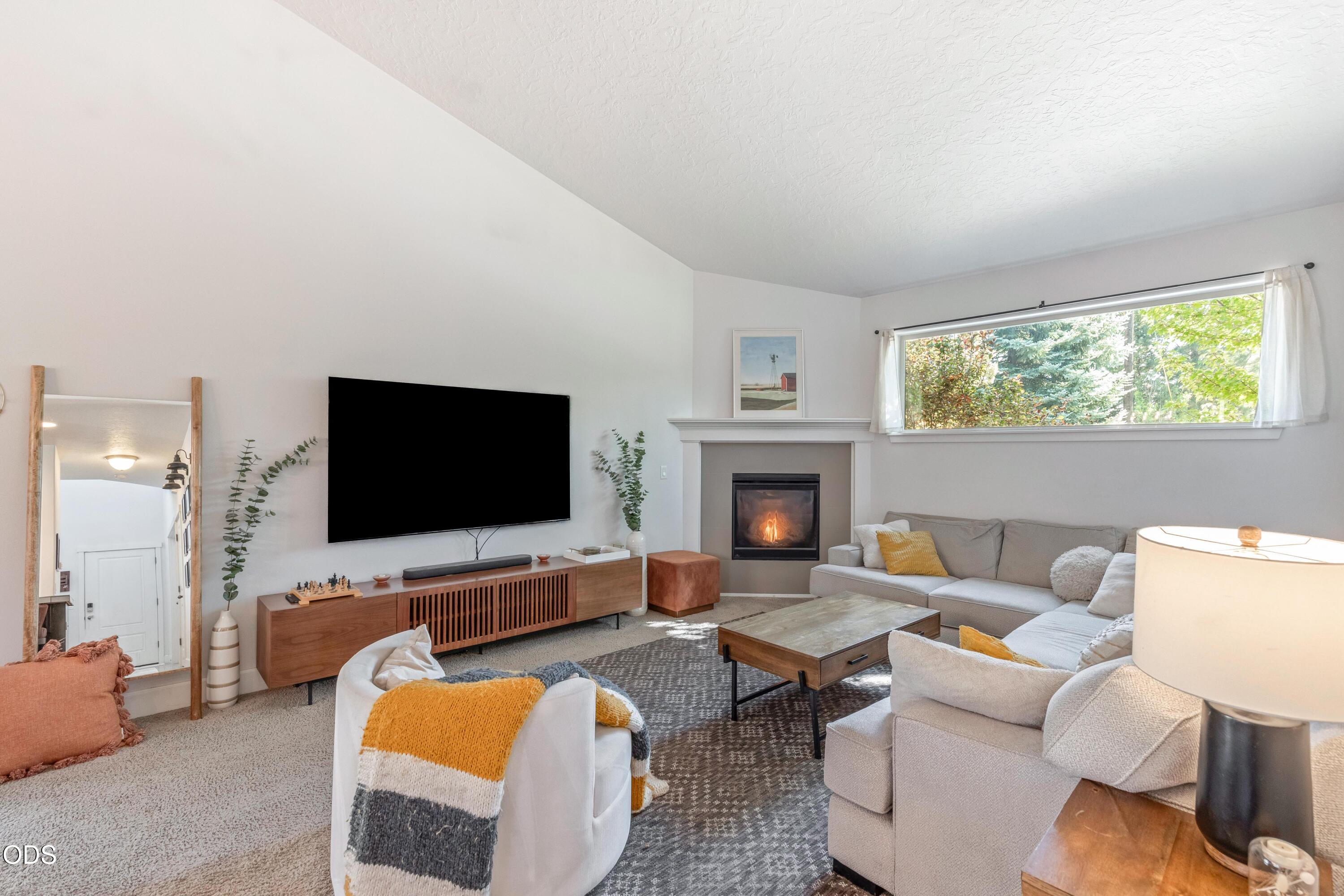 20530 Mutt Court