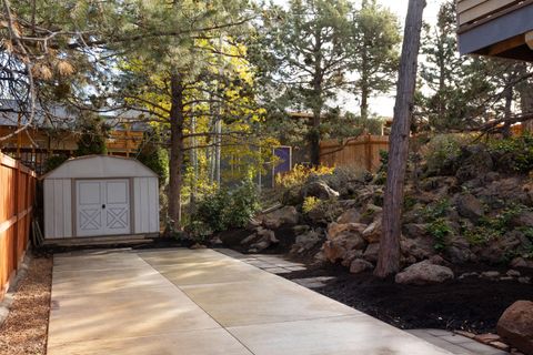 Tiny photo for 1630 NE 13th Street, Bend, OR 97701 (MLS # 220211776)