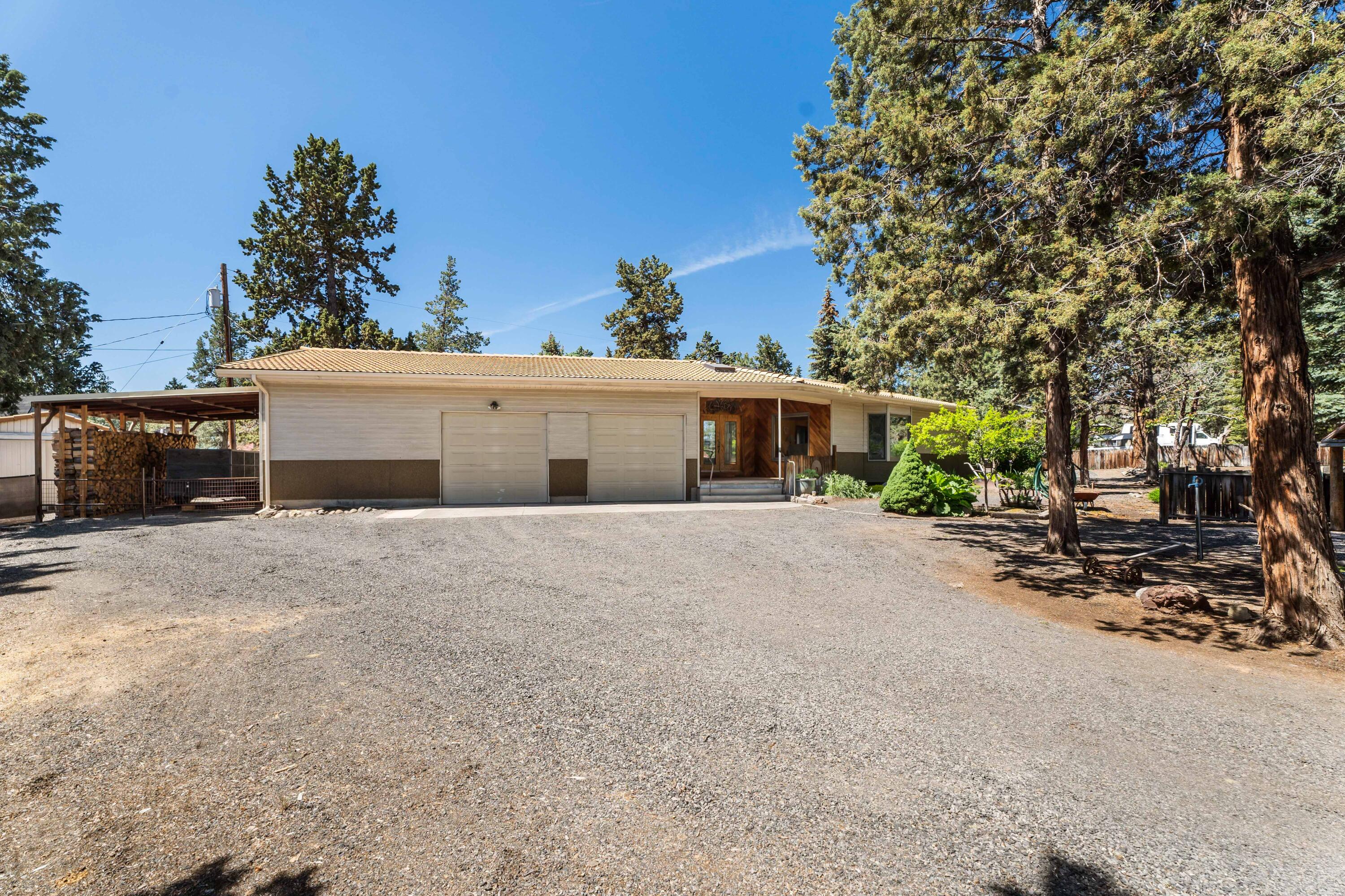 19933 Elm Lane