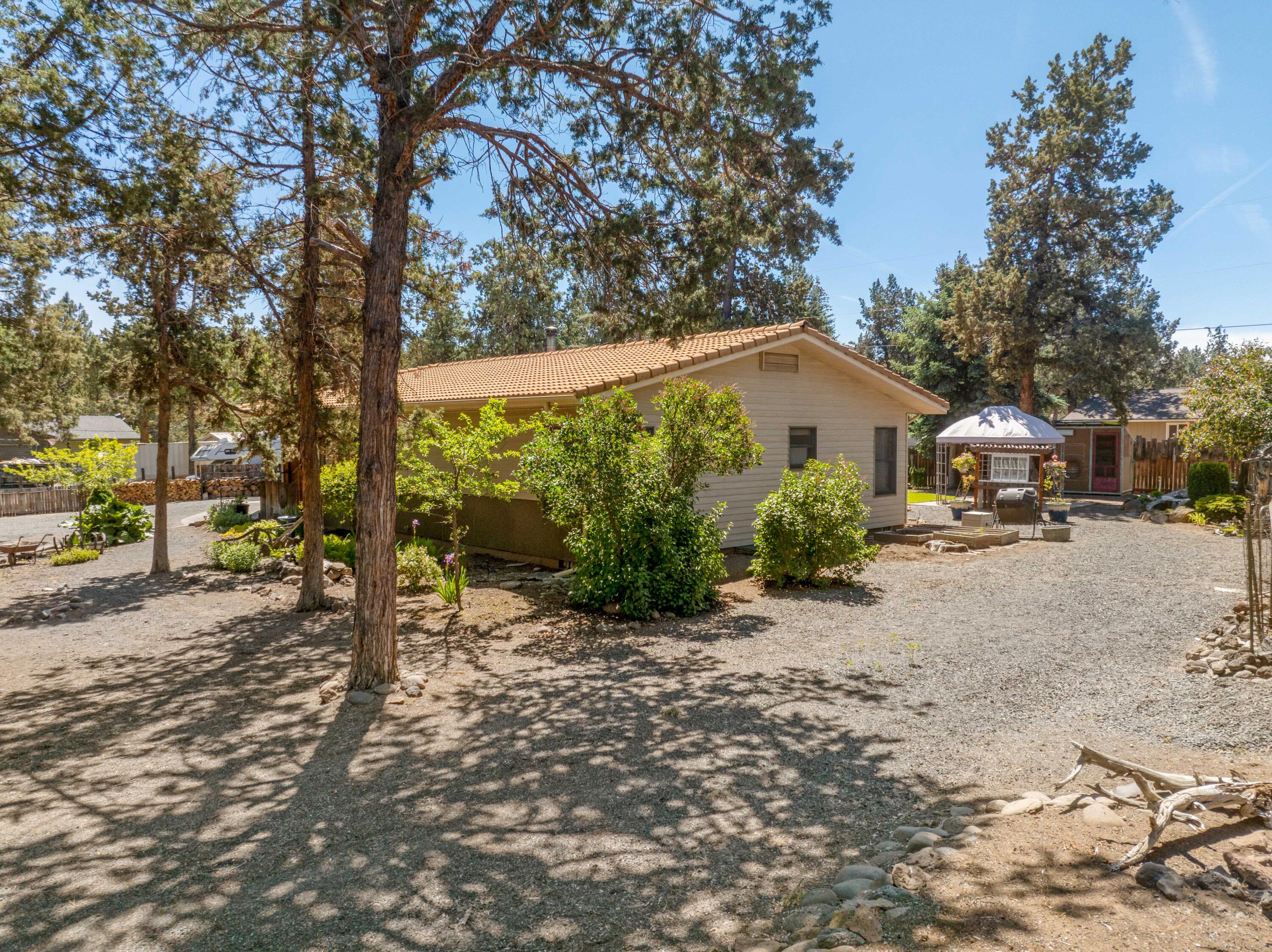 19933 Elm Lane