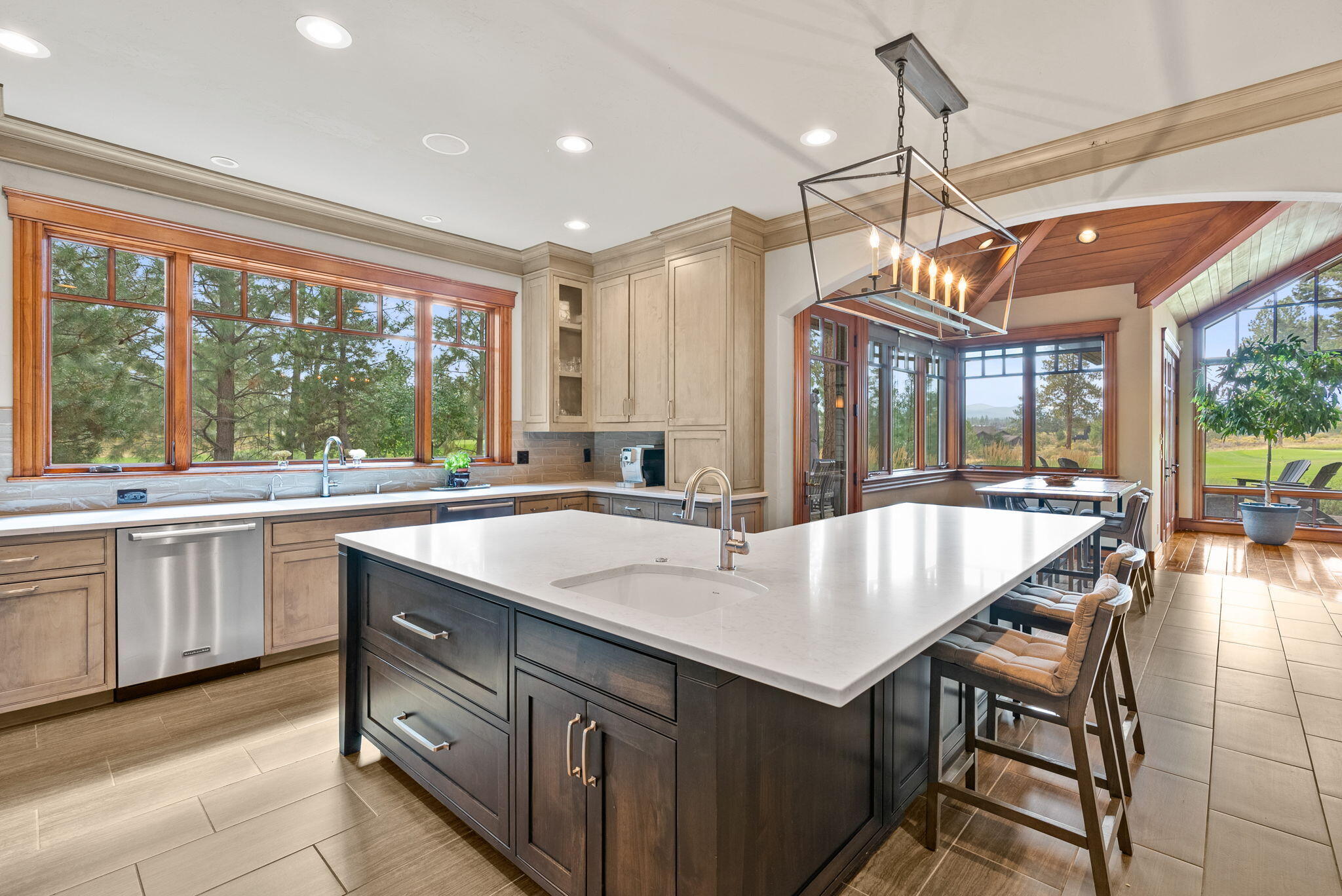 Broken Top - Residential