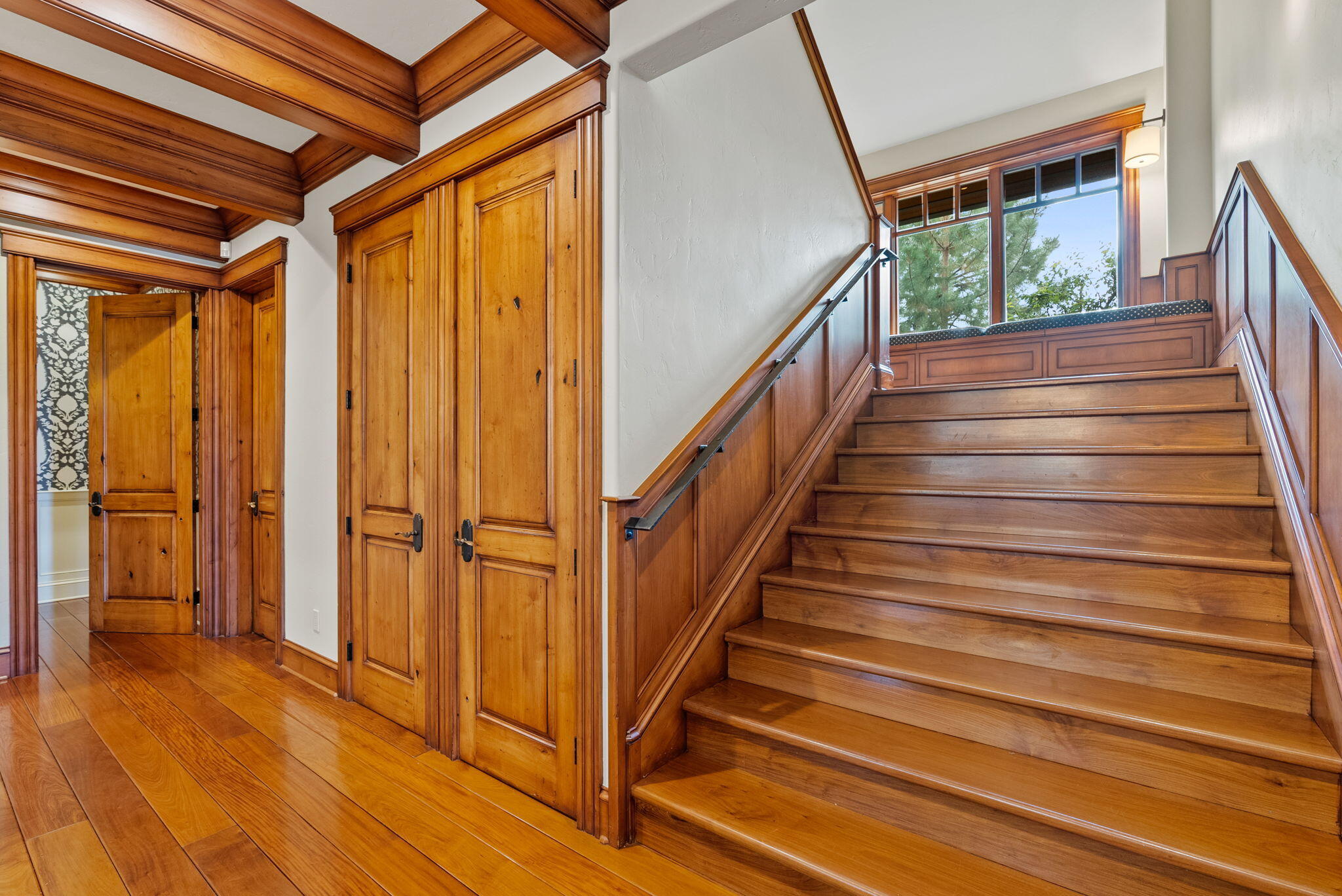 Broken Top - Residential