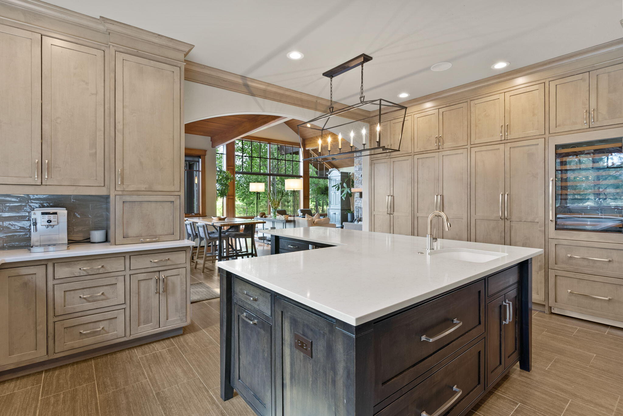 Broken Top - Residential