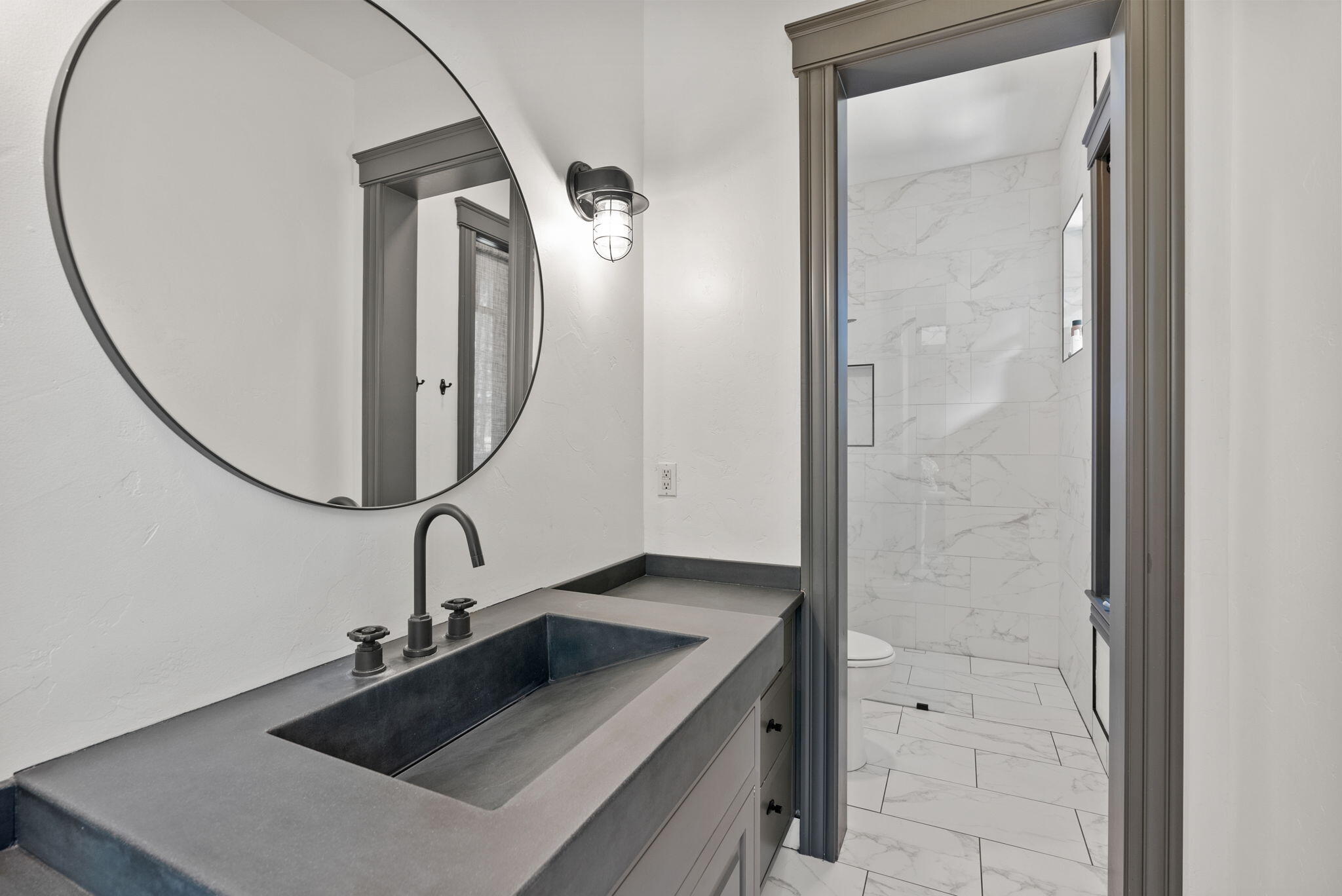 Broken Top - Residential