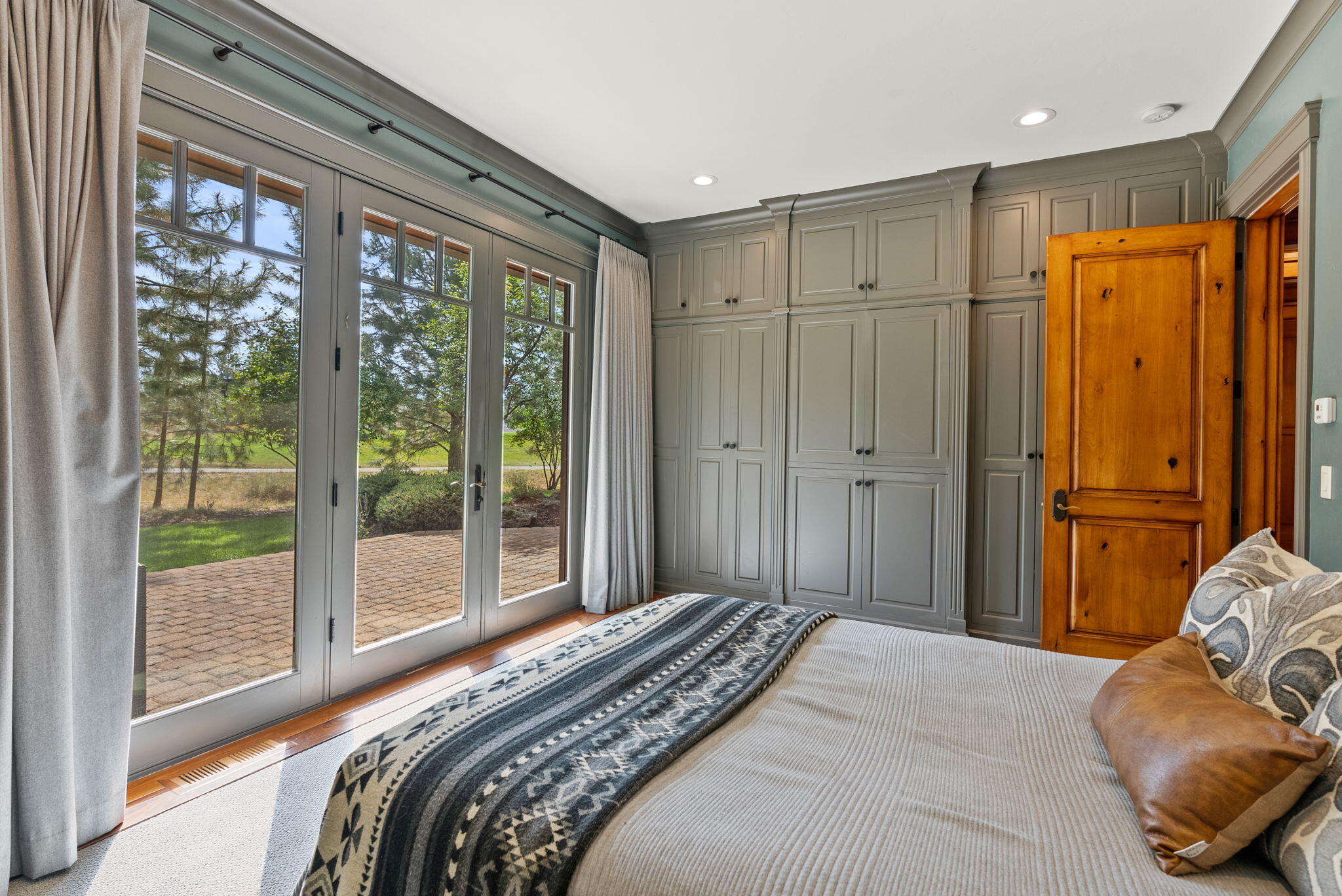 Broken Top - Residential