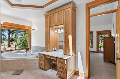 Tiny photo for 17690 Mountain View Road, Sisters, OR 97759 (MLS # 220226890)